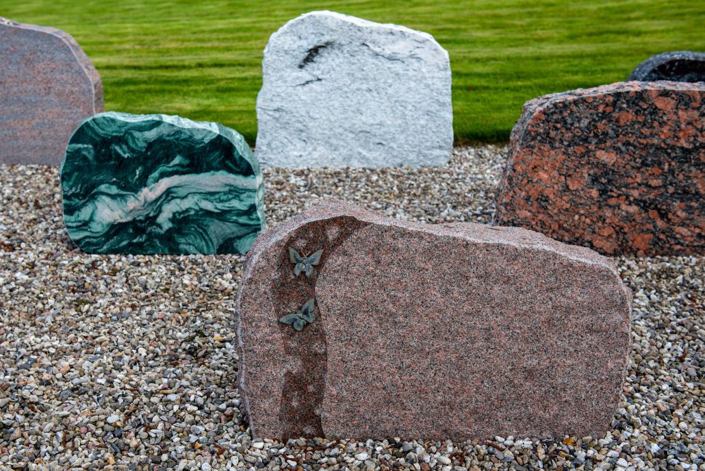 Specialle gravsten fra din Stenhugger på Fyn